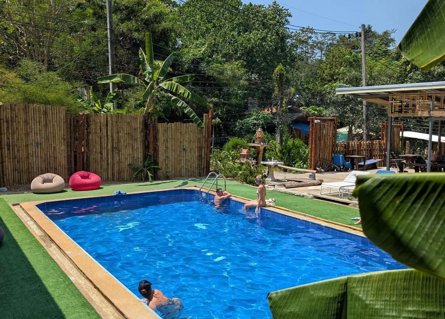 Hangover Chill & Hill Hostel Phi Phi-öarna